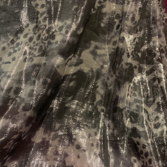 NWT Simon Chang Size 10 sequin cocktail dress. Metallic silver and black - Picture 10 of 10